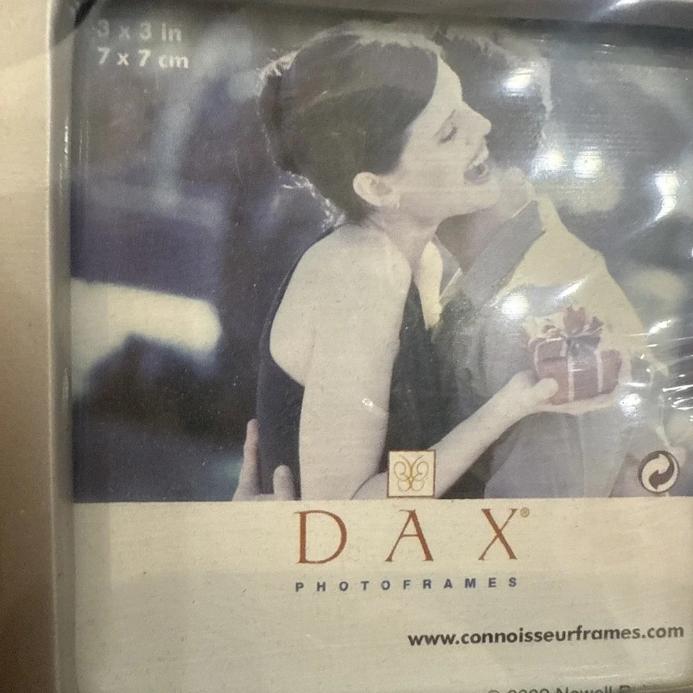 New VTG DAX Picture Frame 7.5 x 4